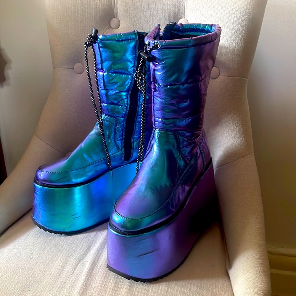 Club exx dollskill holgraphic boots size 8
